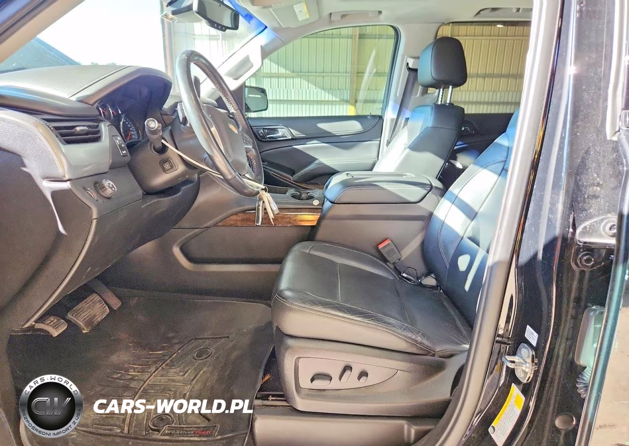 2019 Chevrolet Suburban C1500 Lt VIN:1GNSCHKC5KR353782 - 7