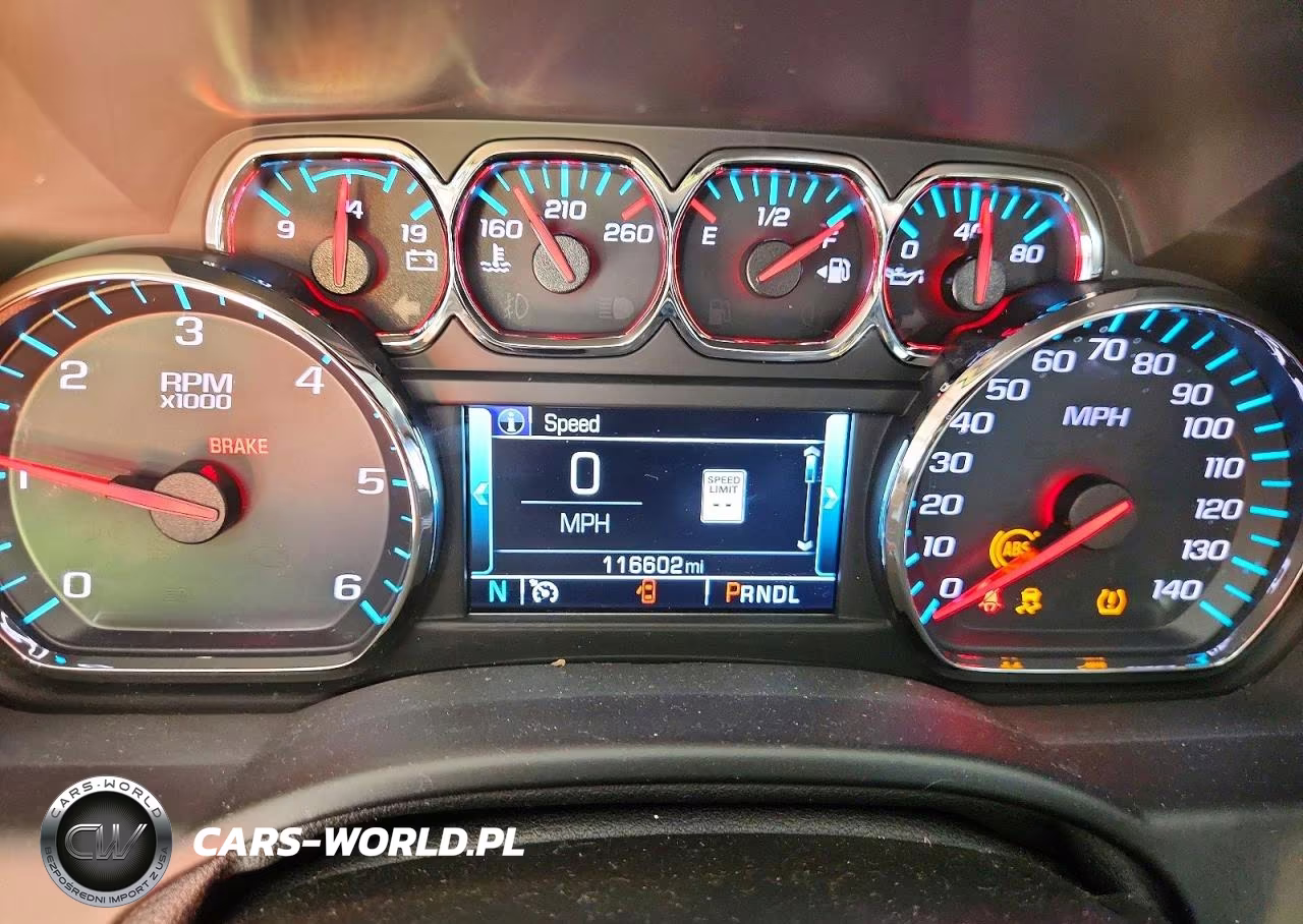 2019 Chevrolet Suburban C1500 Lt VIN:1GNSCHKC5KR353782 - 9