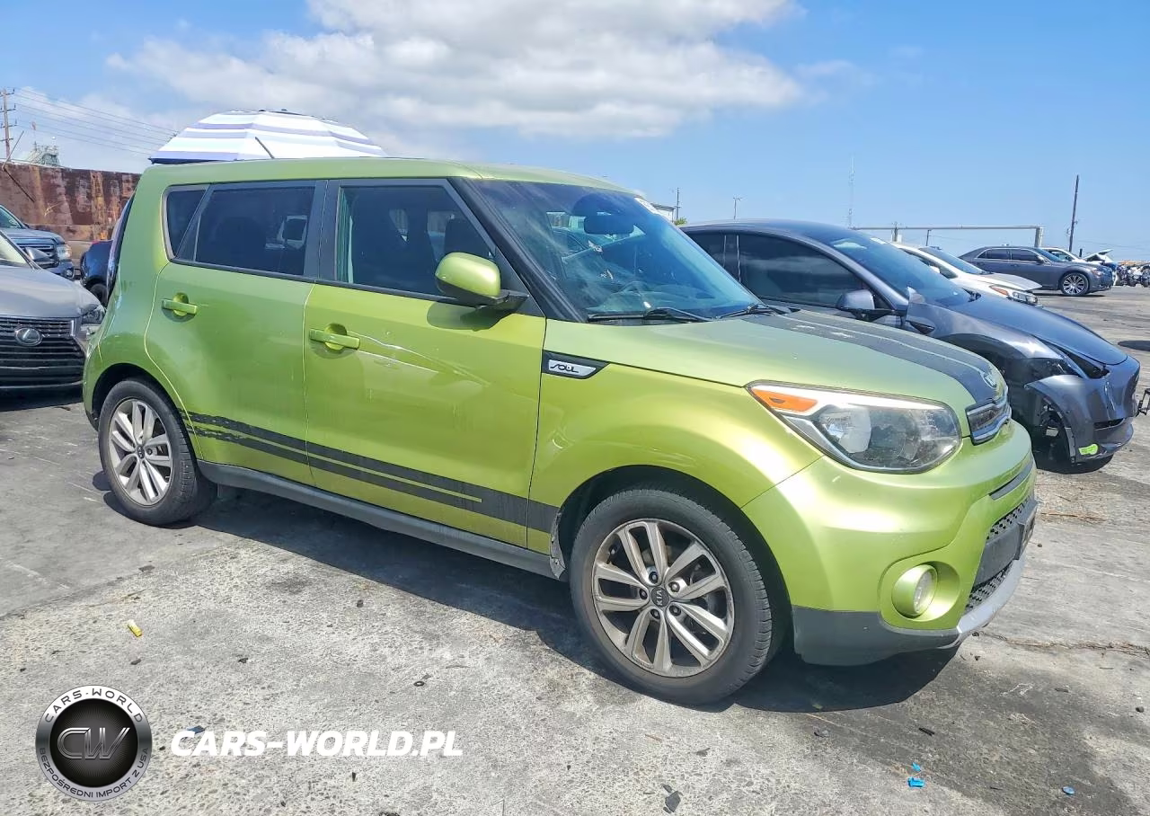 2018 Kia Soul + VIN:KNDJP3A58J7888274 - 4