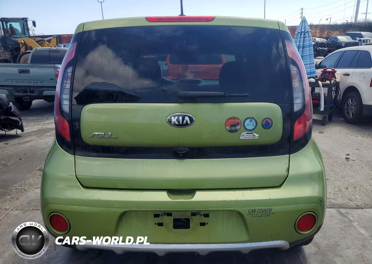 2018 Kia Soul + VIN:KNDJP3A58J7888274 - 6