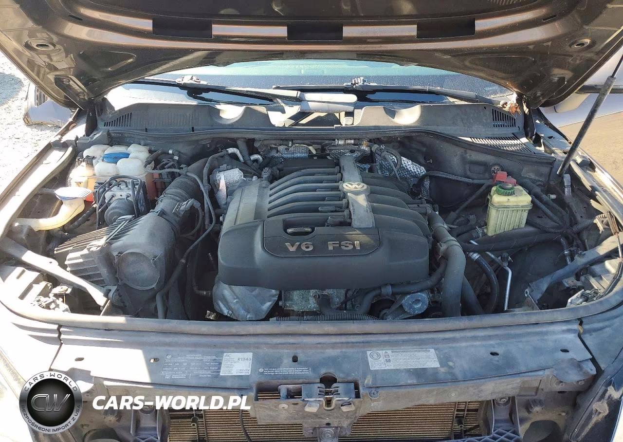 2011 Volkswagen Touareg V6 VIN:WVGFF9BP8BD000634 - 12