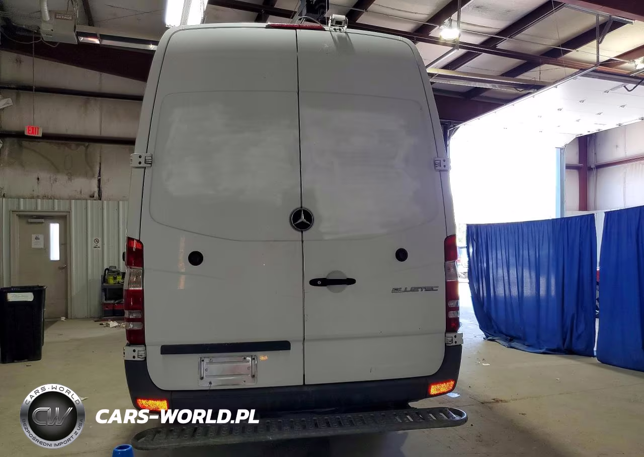 2015 Mercedes-Benz Sprinter 2500 Delivery Van VIN:WD3PE8DB4FP133431 - 6