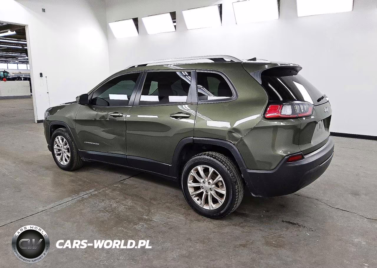 2021 Jeep Cherokee Latitude VIN:1C4PJLCB8MD214792 - 2