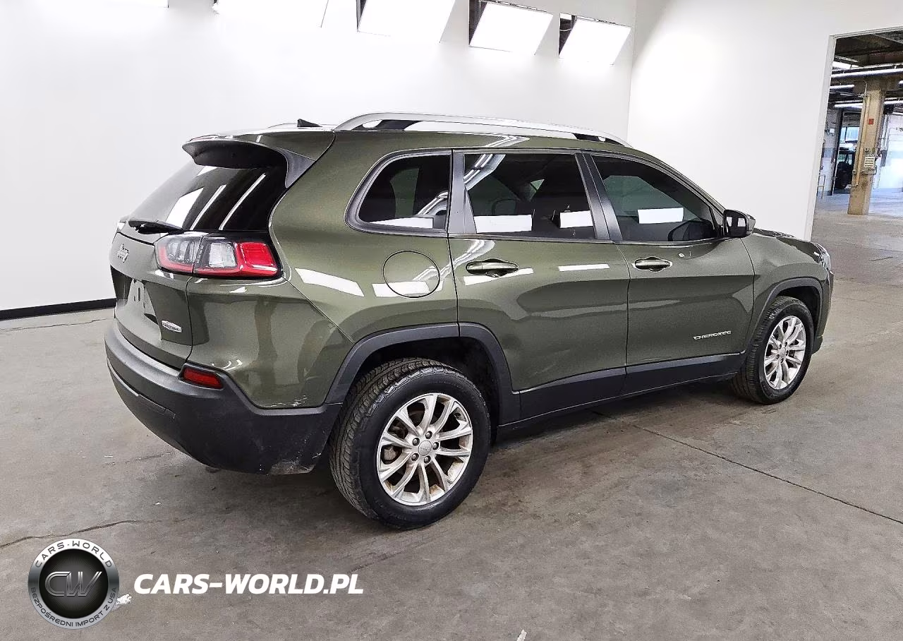 2021 Jeep Cherokee Latitude VIN:1C4PJLCB8MD214792 - 3