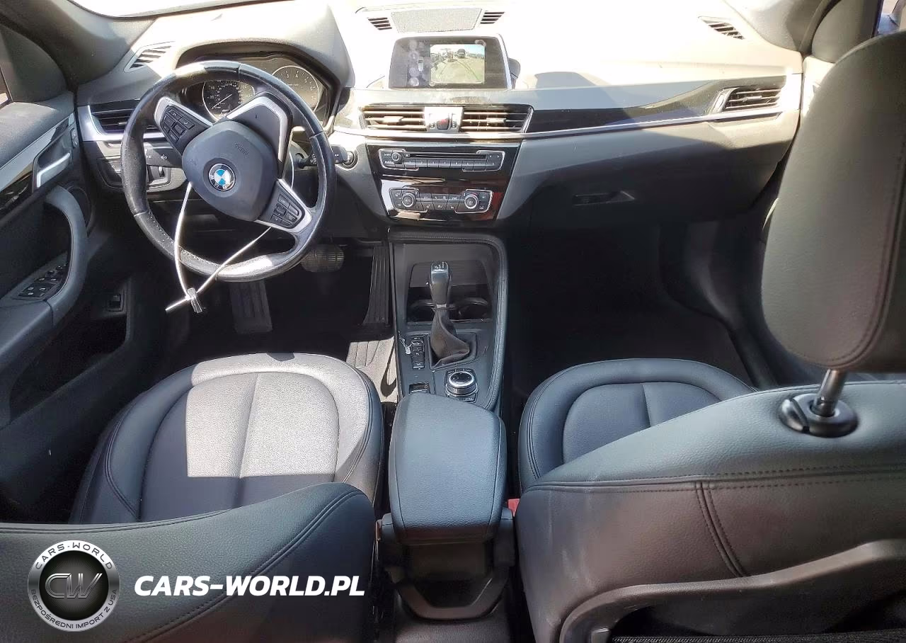 2018 BMW X1 xDrive28I VIN:WBXHT3Z38J4A66773 - 8