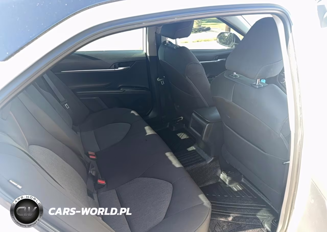 2019 Toyota Camry Le VIN:4T1B11HK7KU815806 - 6