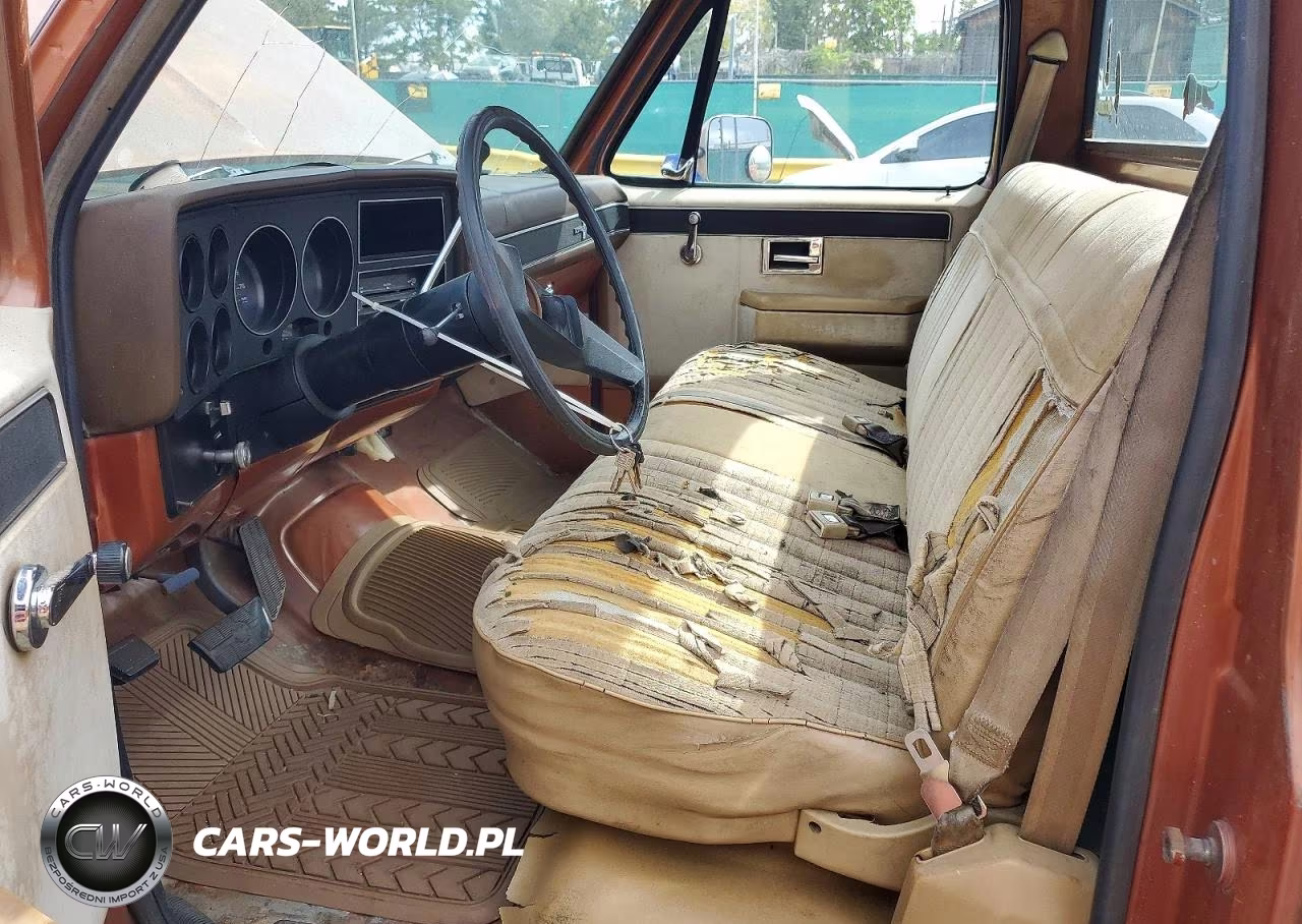 1982 Chevrolet C10 VIN:1GCDC14HXCJ162232 - 7