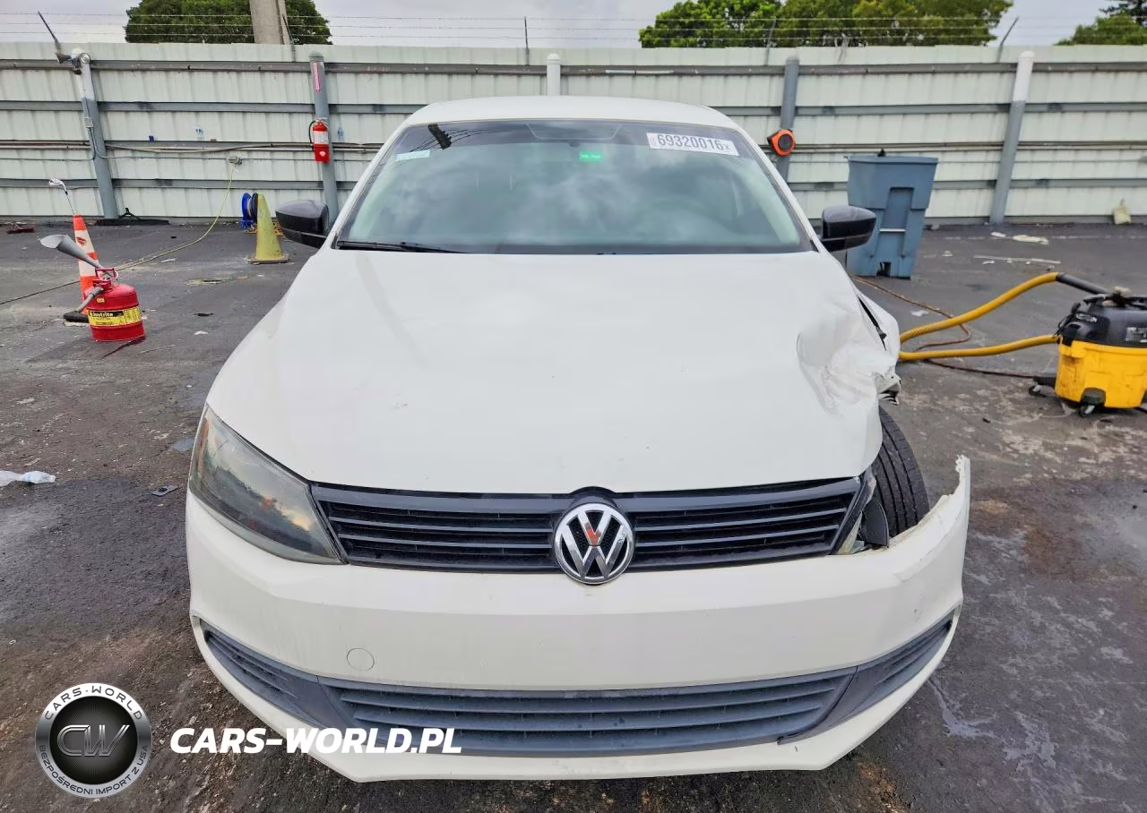 2014 Volkswagen Jetta Base VIN:3VW2K7AJ5EM235904 - 5
