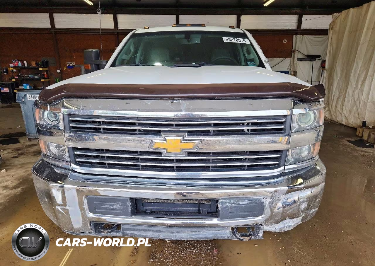 2018 Chevrolet Silverado K2500 Heavy Duty VIN:1GC1KUEG7JF206538 - 5
