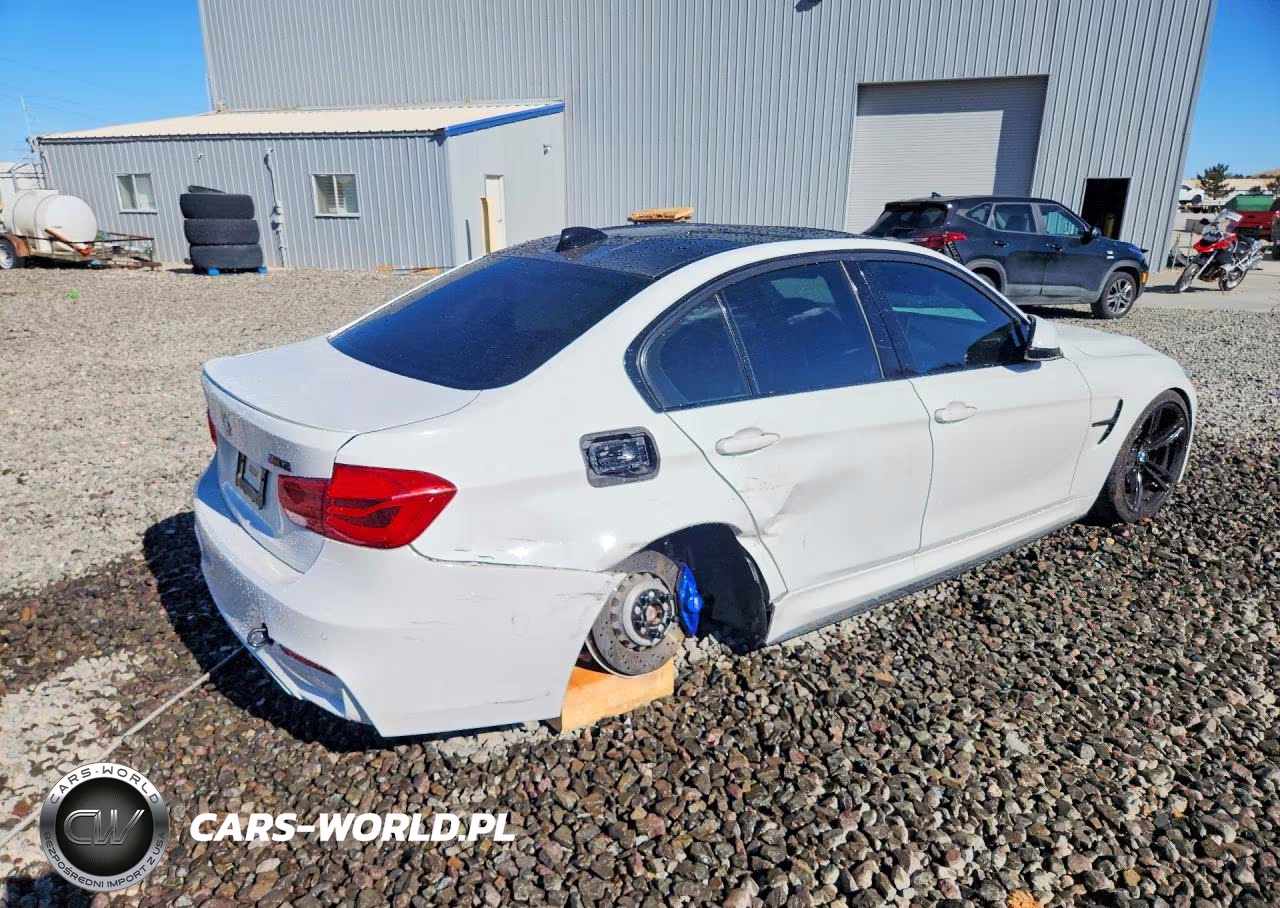 2017 BMW M3 VIN:WBS8M9C53H5G84779 - 3