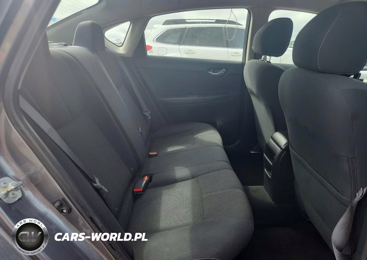 2016 Nissan Sentra S VIN:3N1AB7AP1GY334091 - 10