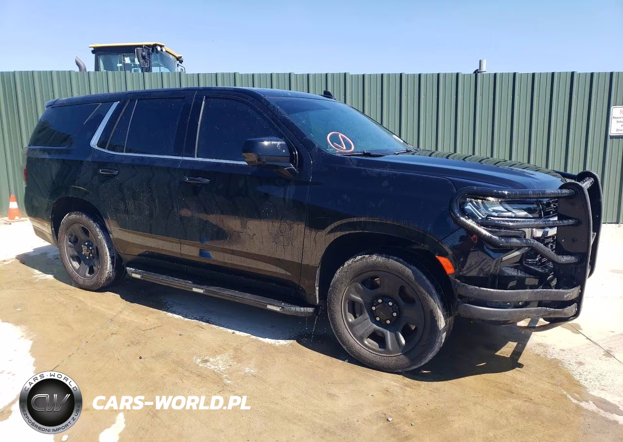2023 Chevrolet Tahoe C1500 VIN:1GNSCLED2PR203630 - 4