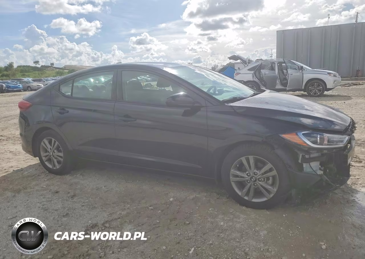 2018 Hyundai Elantra Sel VIN:5NPD84LF6JH292811 - 4