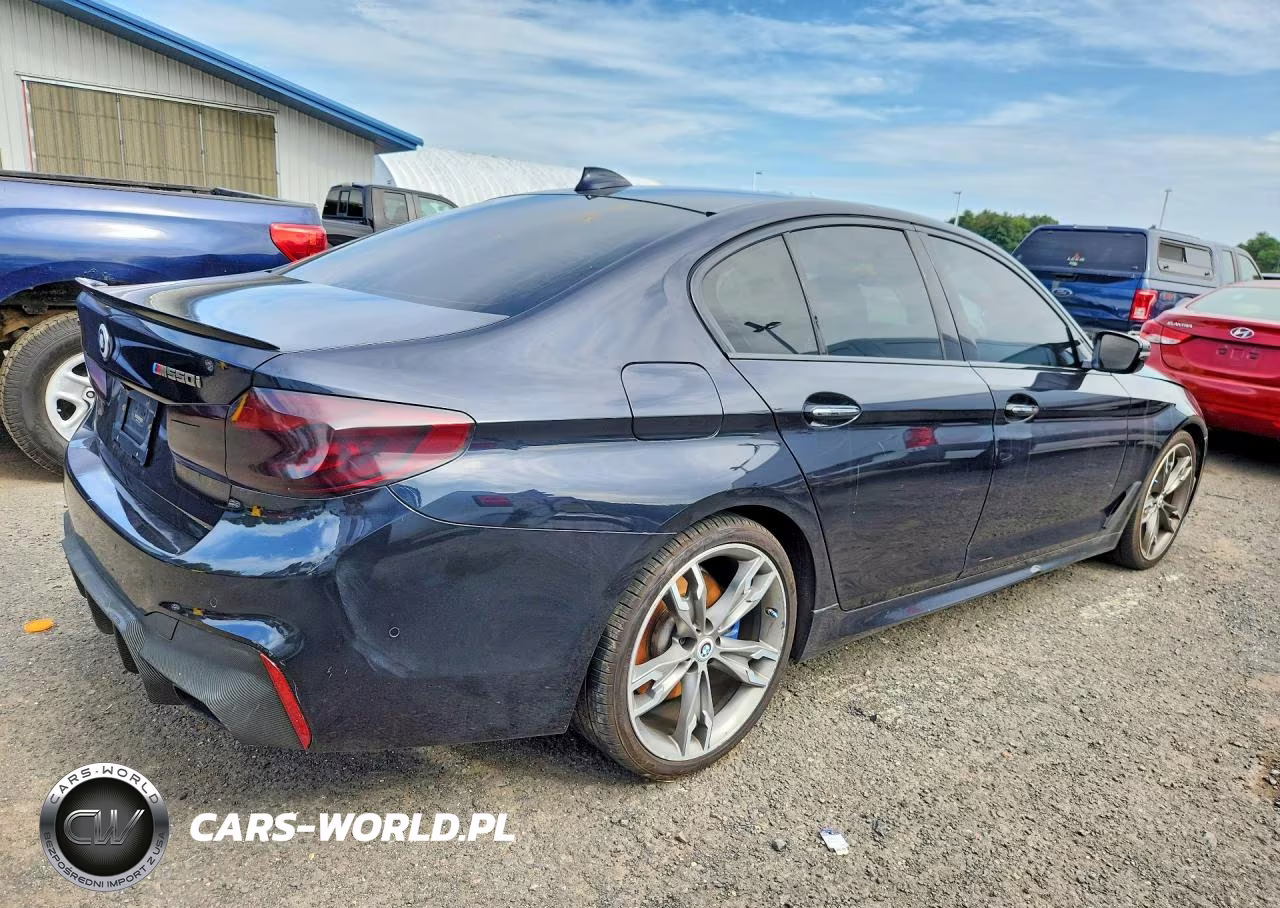 2018 BMW M550Xi VIN:WBAJB9C55JB036800 - 3