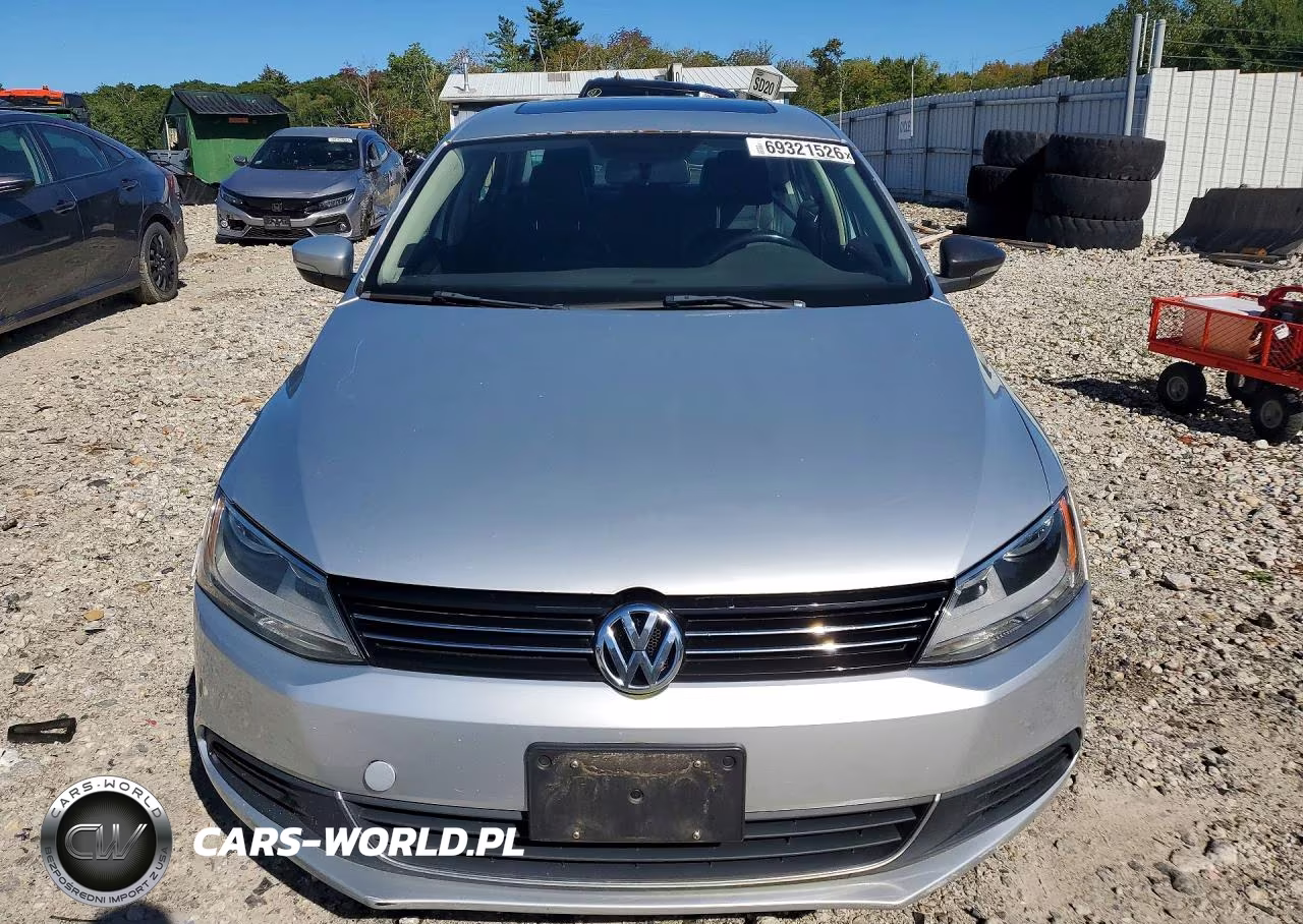 2013 Volkswagen Jetta Tdi VIN:3VWLL7AJ5DM439831 - 5