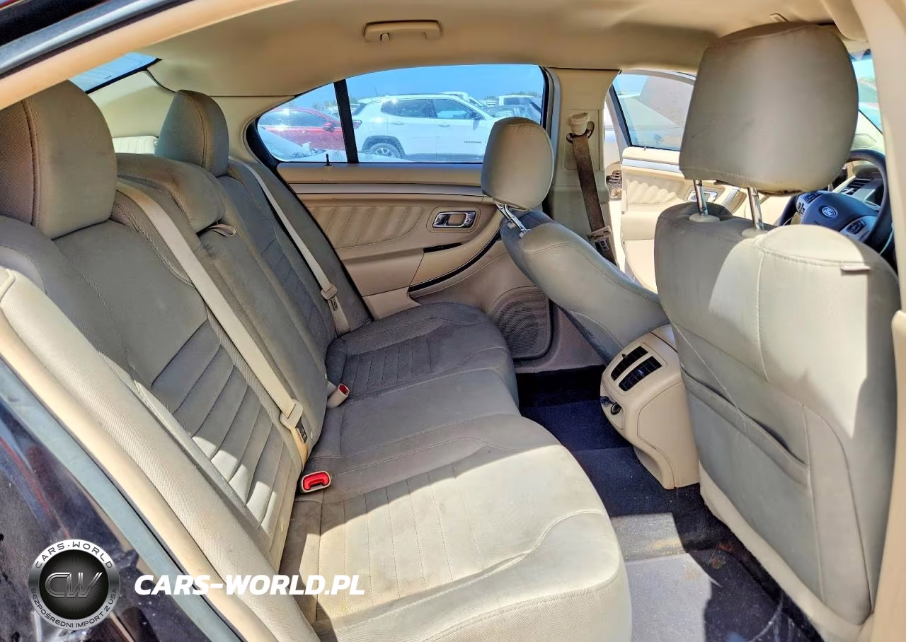 2016 Ford Taurus Se VIN:1FAHP2D81GG158008 - 10