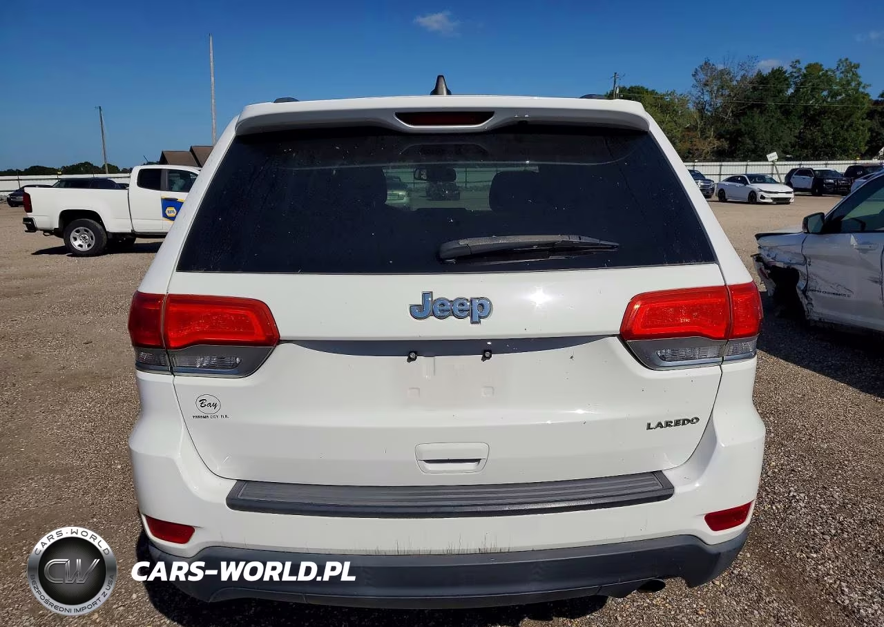 2015 Jeep Grand Cherokee Laredo VIN:1C4RJEAG4FC668565 - 6