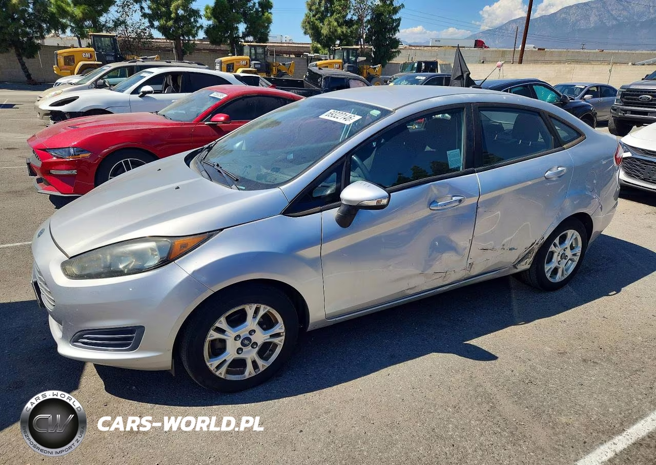 2015 Ford Fiesta Se VIN:3FADP4BJ1FM159132 - 1