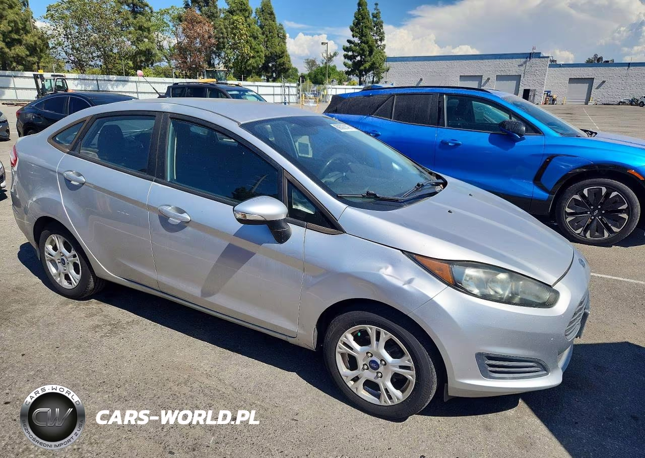 2015 Ford Fiesta Se VIN:3FADP4BJ1FM159132 - 4