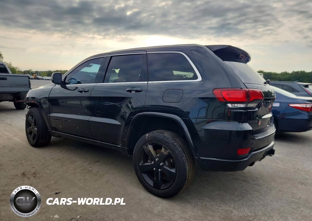 2015 Jeep Grand Cherokee Laredo VIN:1C4RJFAG1FC171317 - 2