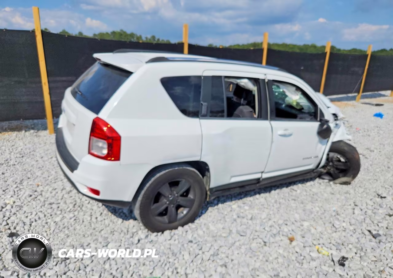 2012 Jeep Compass Sport VIN:1C4NJCBA0CD553870 - 3