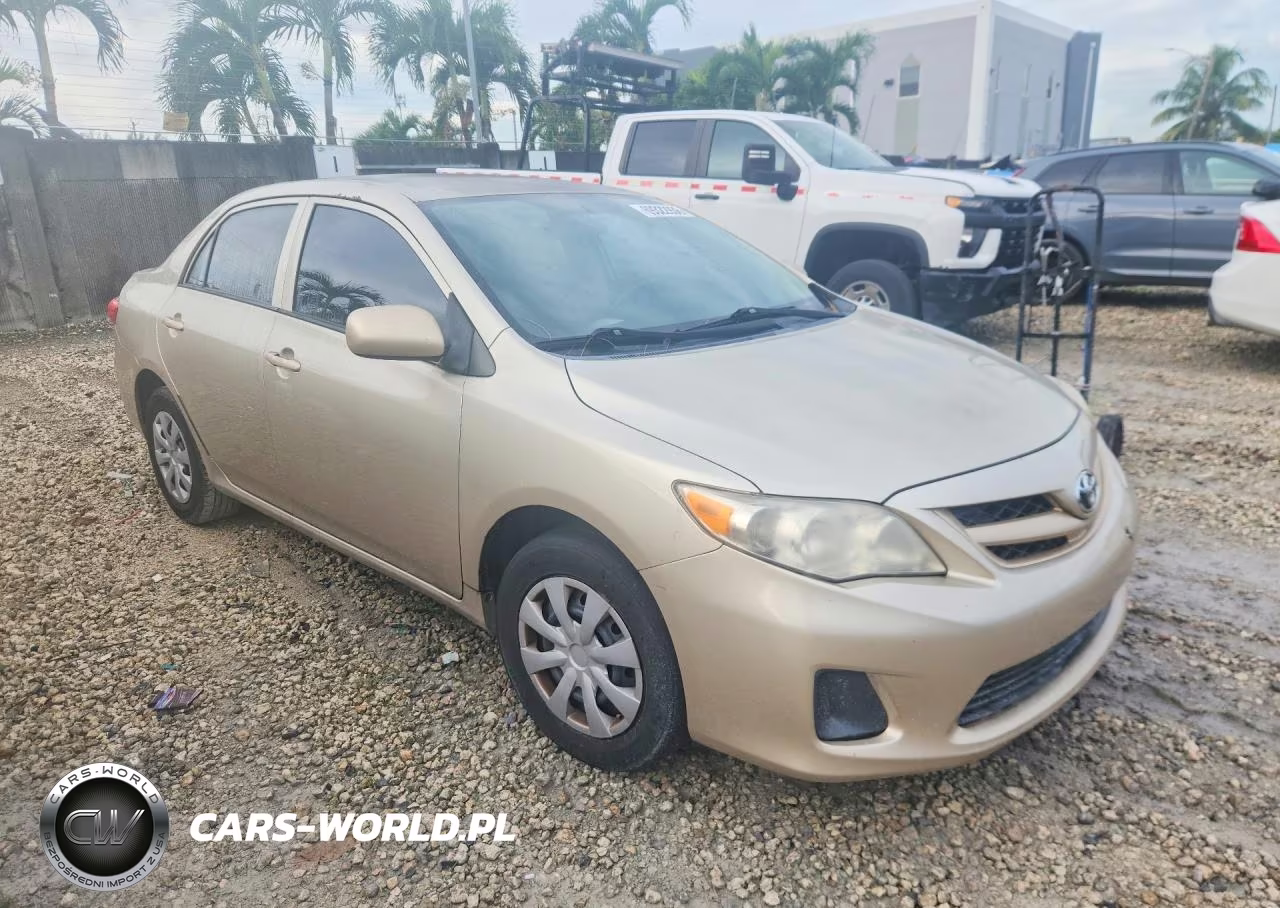 2013 Toyota Corolla Le VIN:5YFBU4EE3DP179686 - 4