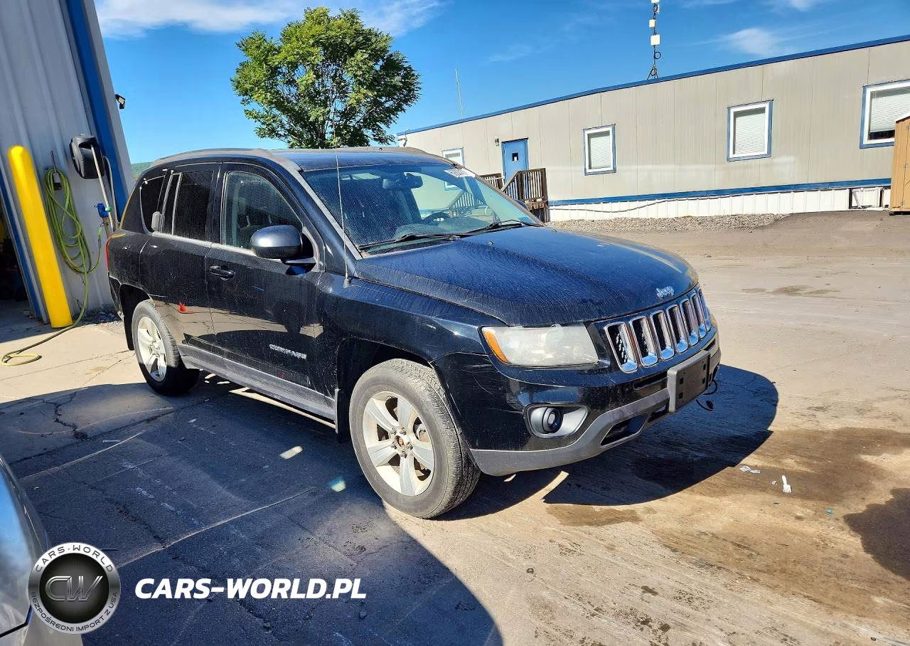 2014 Jeep Compass Sport VIN:1C4NJDBB1ED511564 - 4