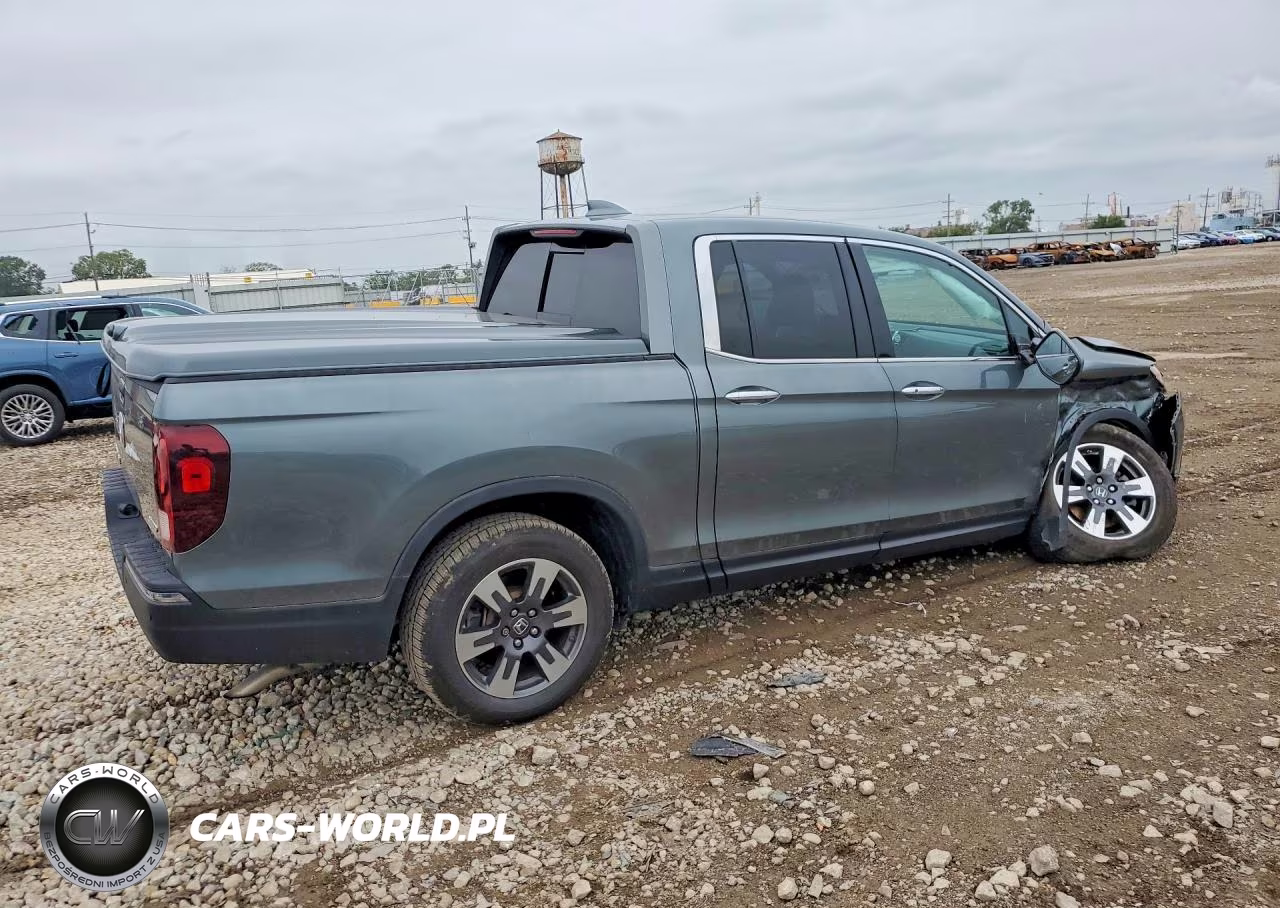 2017 Honda Ridgeline Rtl VIN:5FPYK3F72HB012500 - 3