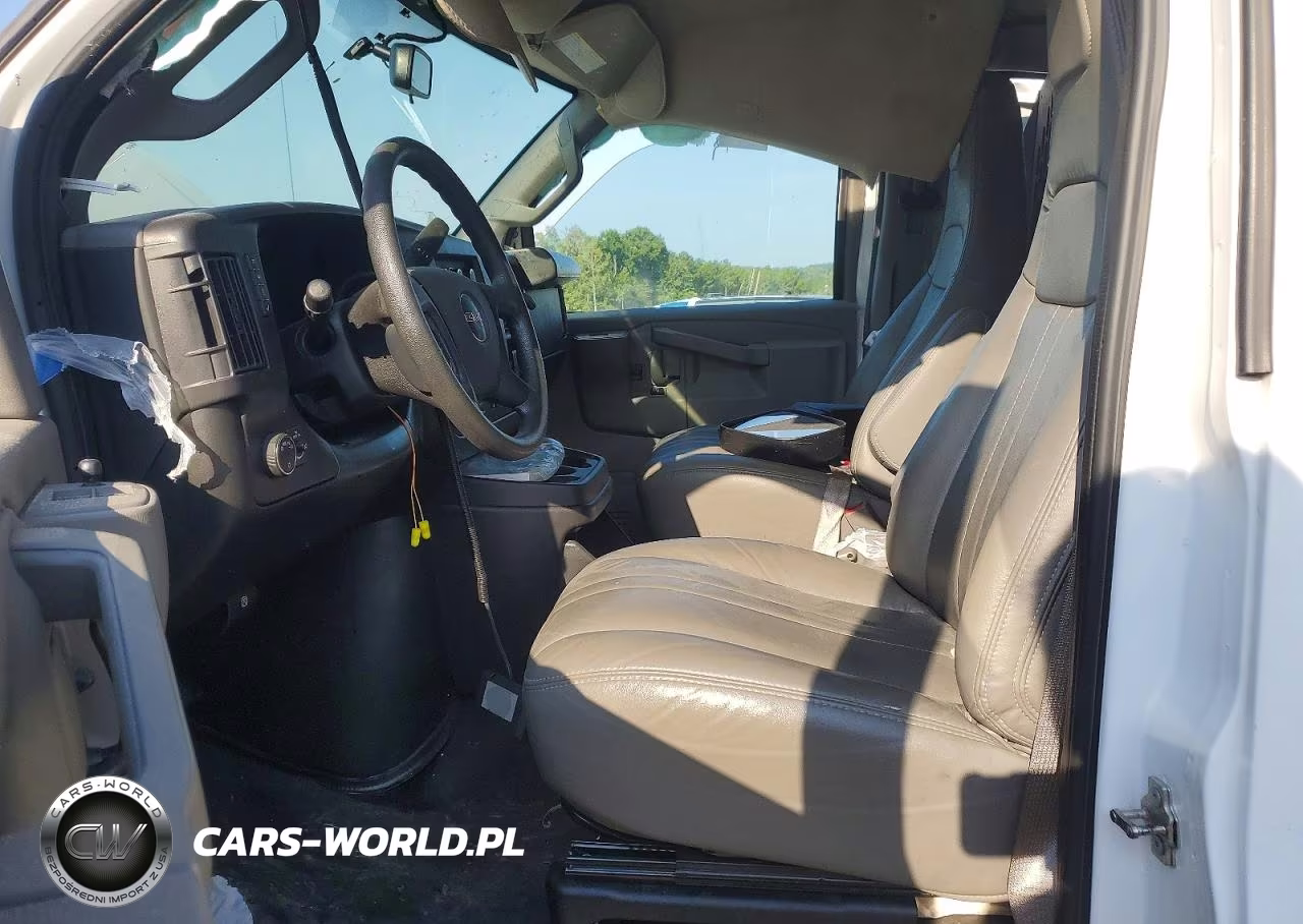 2023 GMC Savana G2500 VIN:1GTW7BF77P1203476 - 7