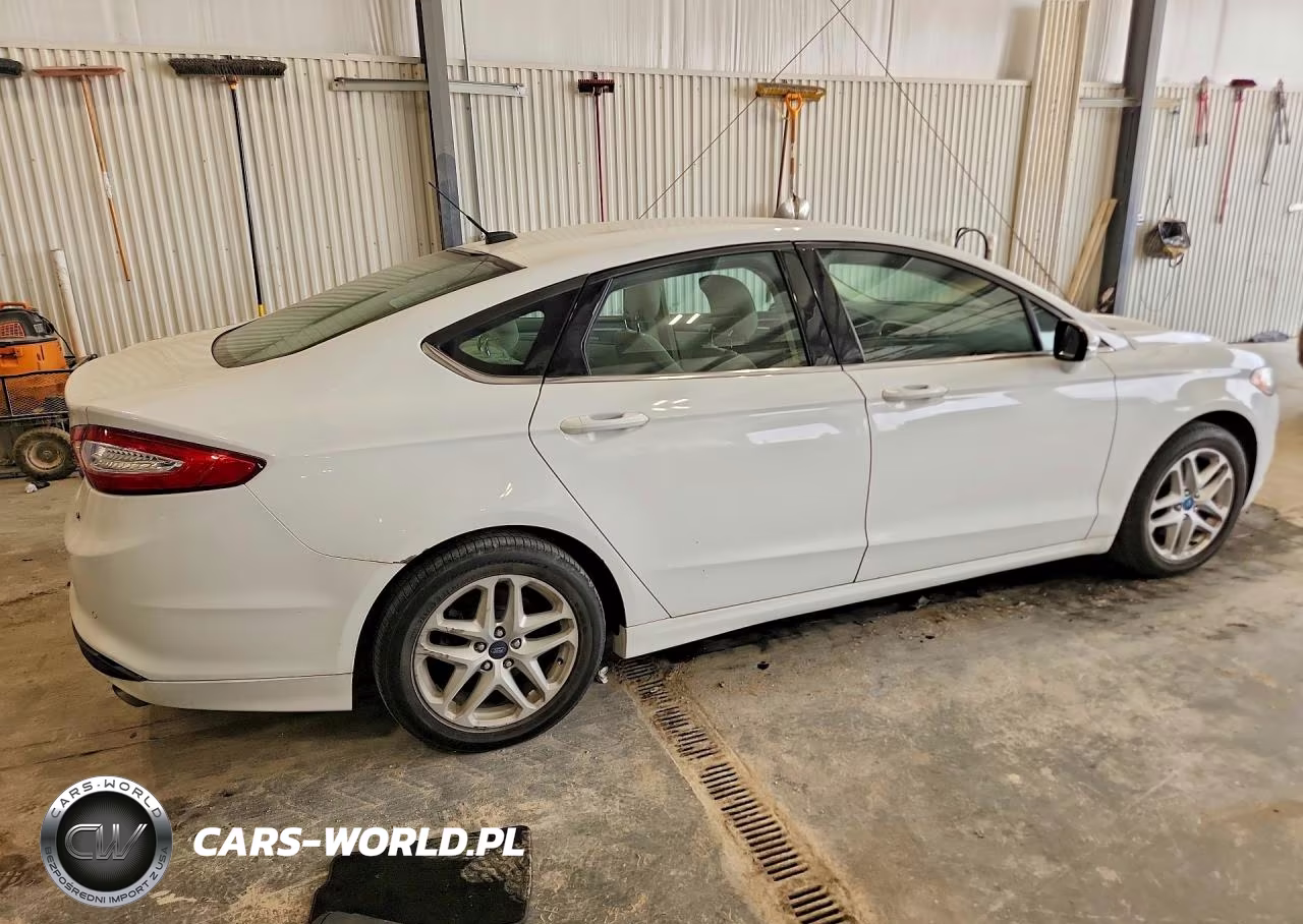 2013 Ford Fusion Se VIN:3FA6P0H71DR113250 - 3