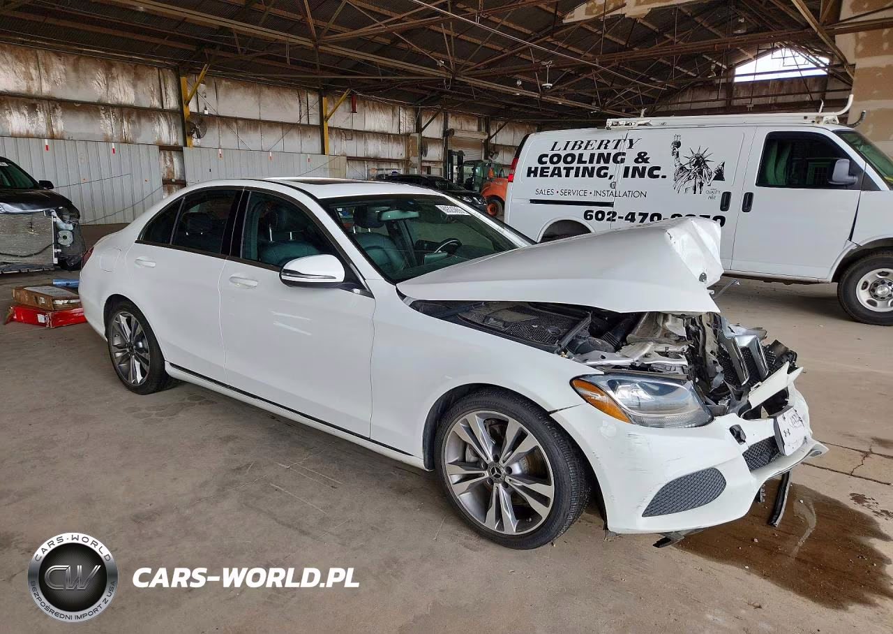 2018 Mercedes-Benz C 300 VIN:55SWF4JB7JU273292 - 4