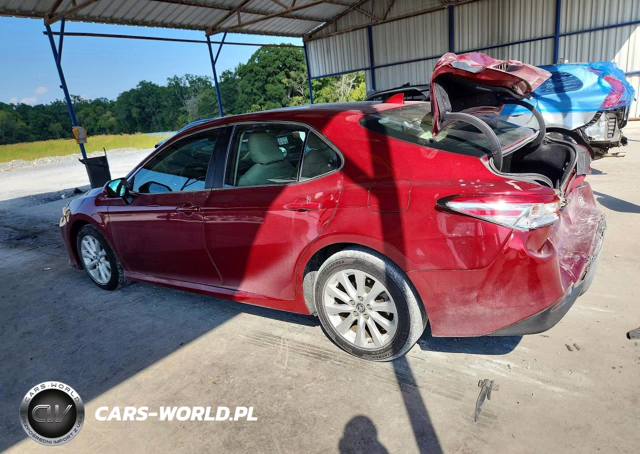 2019 Toyota Camry Le VIN:4T1B11HK6KU700615 - 2
