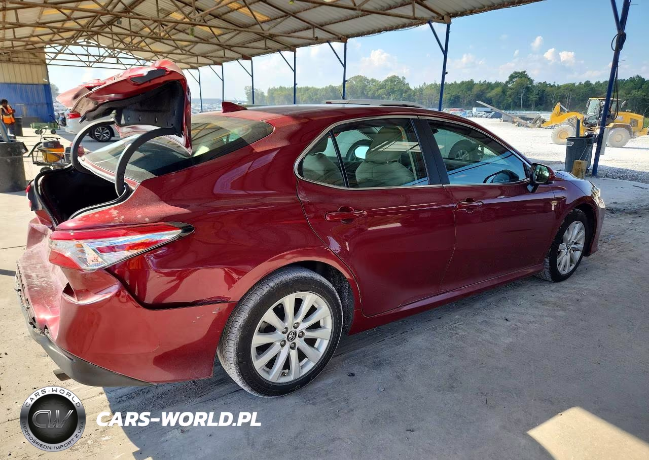 2019 Toyota Camry Le VIN:4T1B11HK6KU700615 - 3