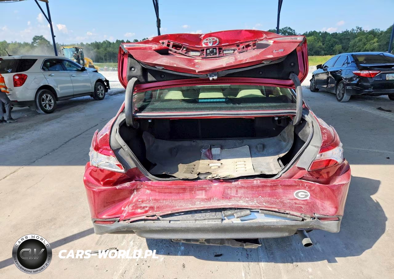 2019 Toyota Camry Le VIN:4T1B11HK6KU700615 - 6