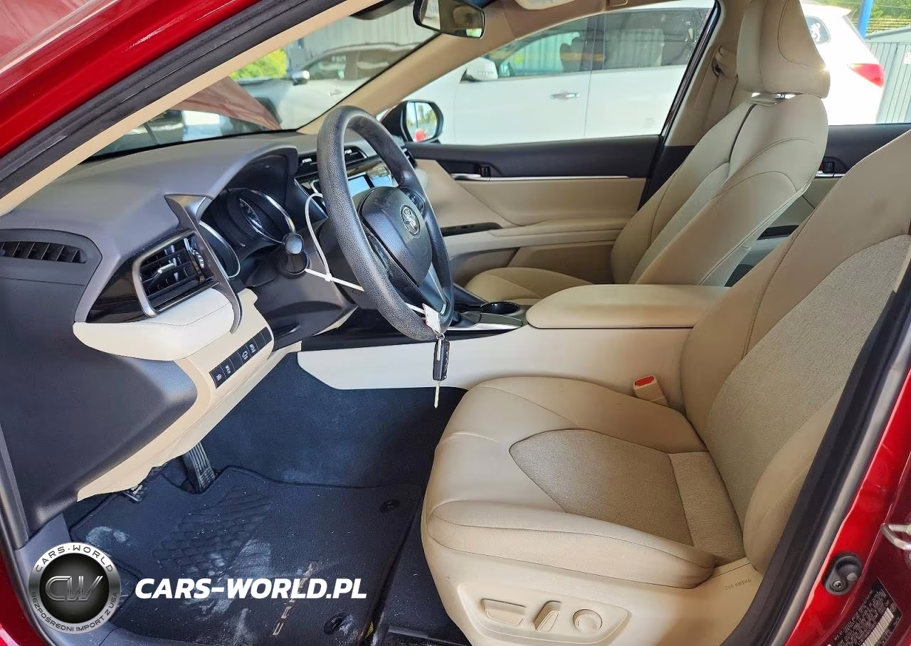 2019 Toyota Camry Le VIN:4T1B11HK6KU700615 - 7