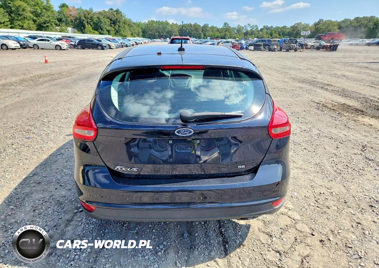 2018 Ford Focus Se VIN:1FADP3K20JL305078 - 6