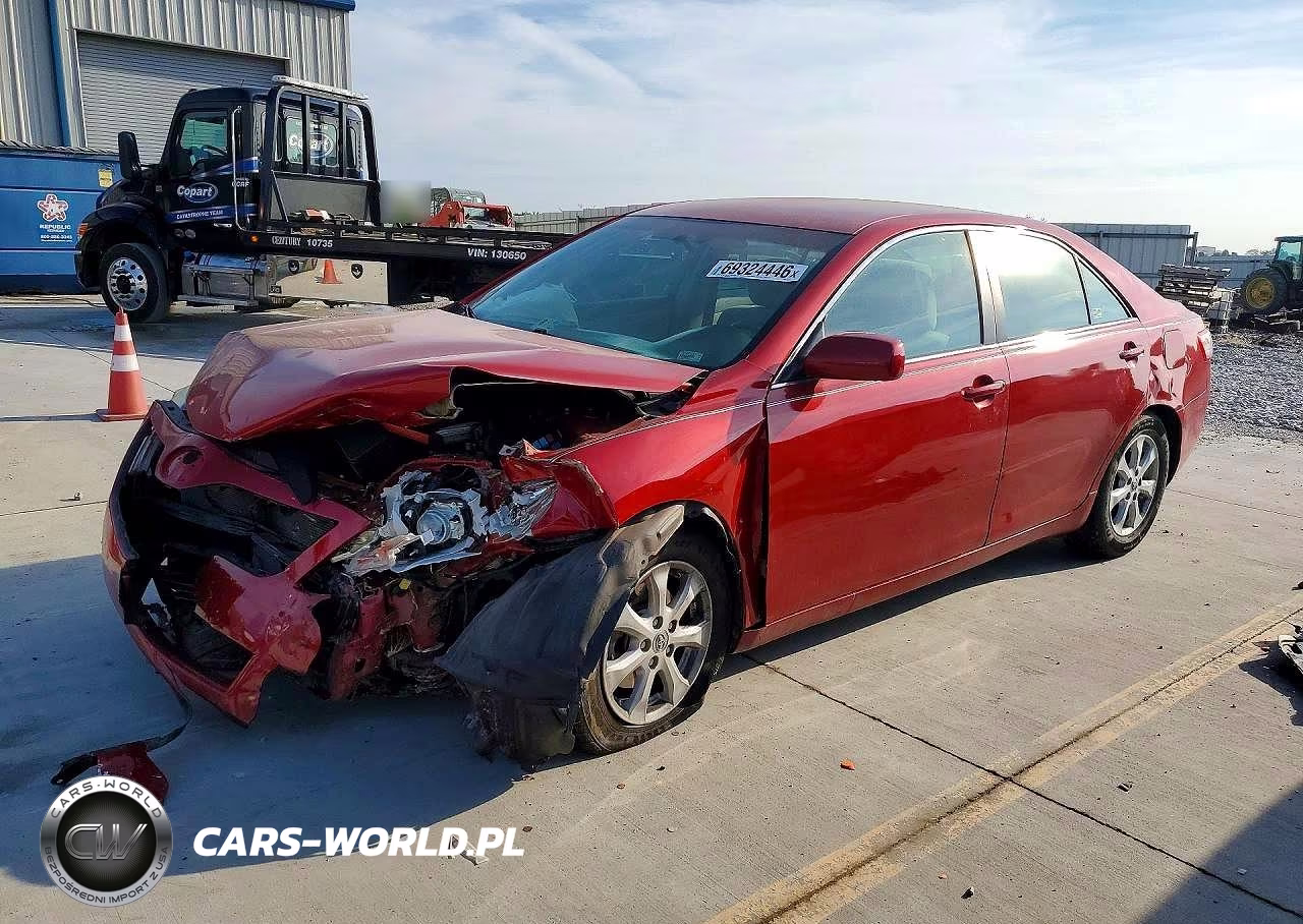 2011 Toyota Camry Base – zdjęcie 1 z 12