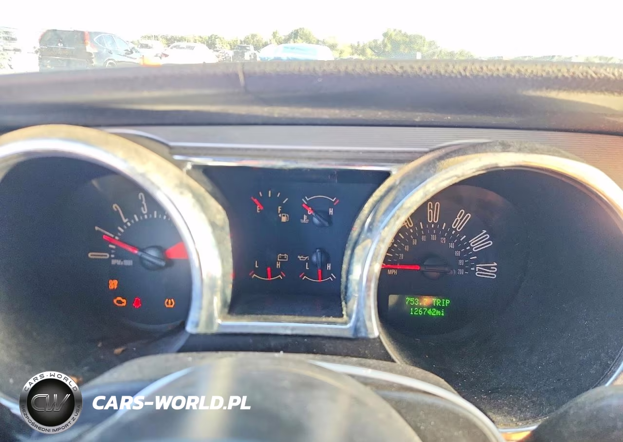 2008 Ford Mustang VIN:1ZVHT84N885106755 - 9