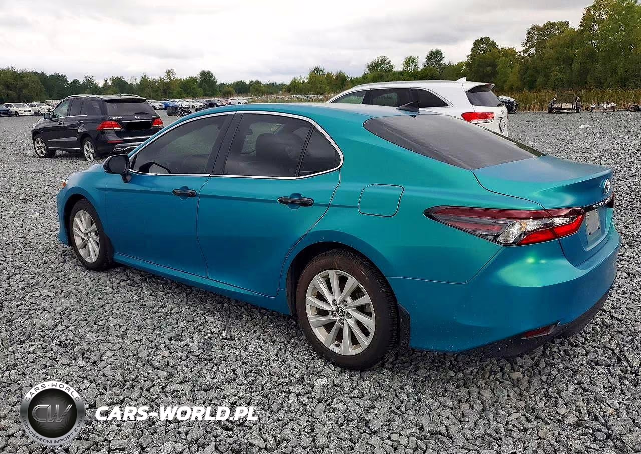 2022 Toyota Camry Le VIN:4T1C11AK1NU688389 - 2
