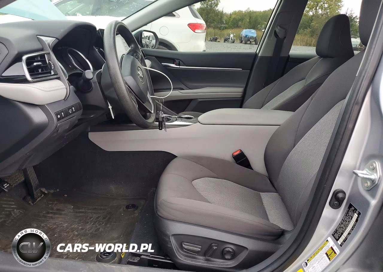 2022 Toyota Camry Le VIN:4T1C11AK1NU688389 - 7