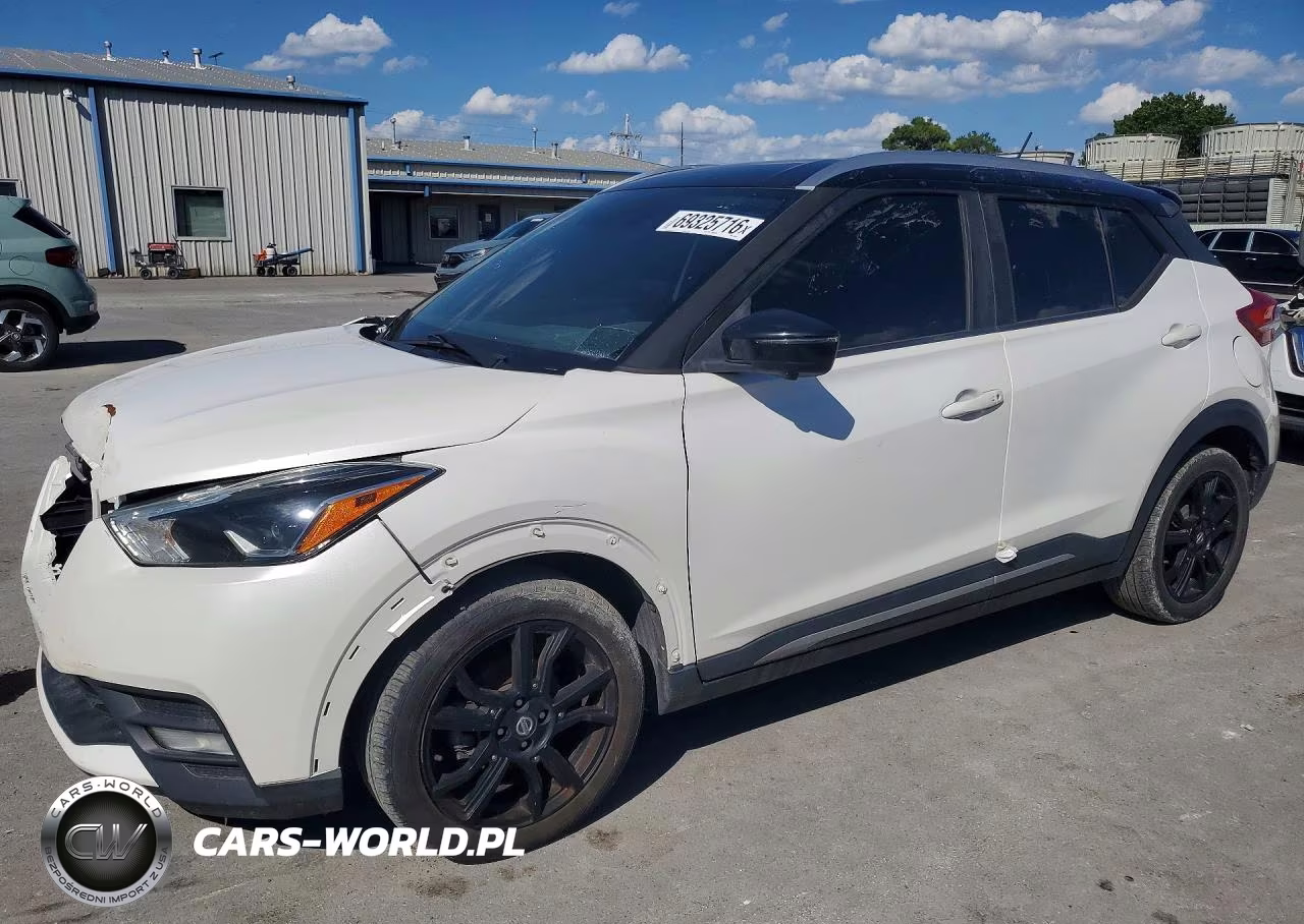 2019 Nissan Kicks Sr