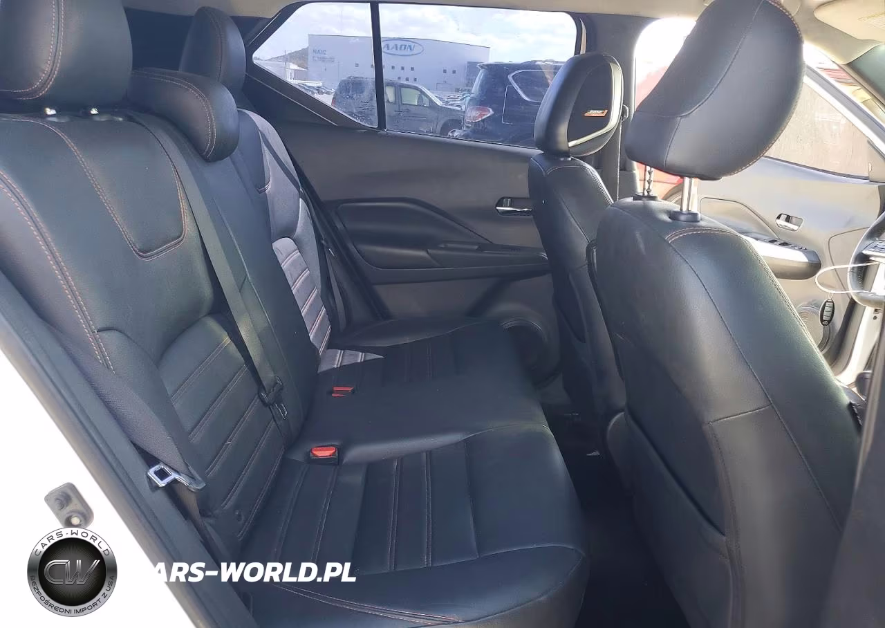 2019 Nissan Kicks Sr VIN:3N1CP5CUXKL569628 - 10