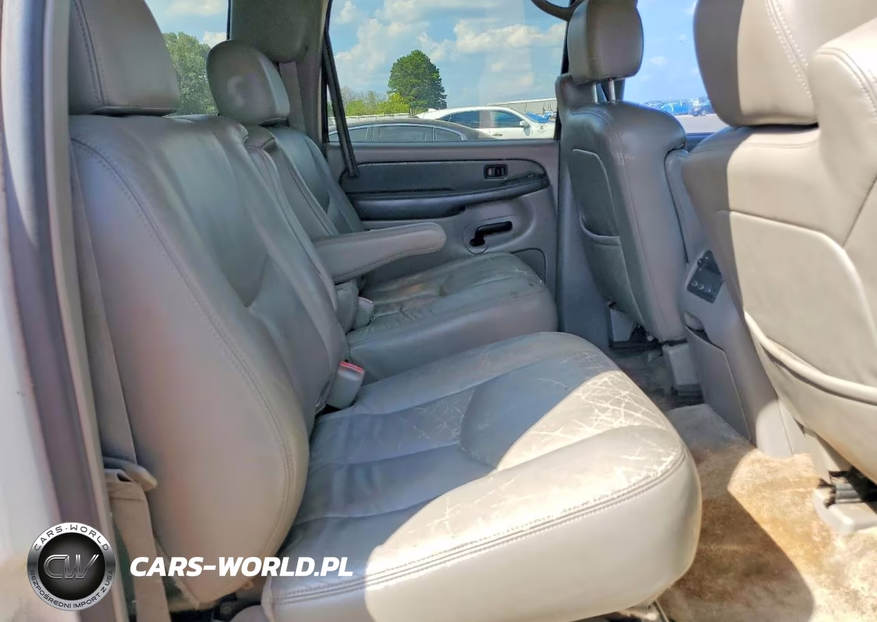 2003 Chevrolet Suburban C1500 VIN:3GNEC16Z03G100437 - 11