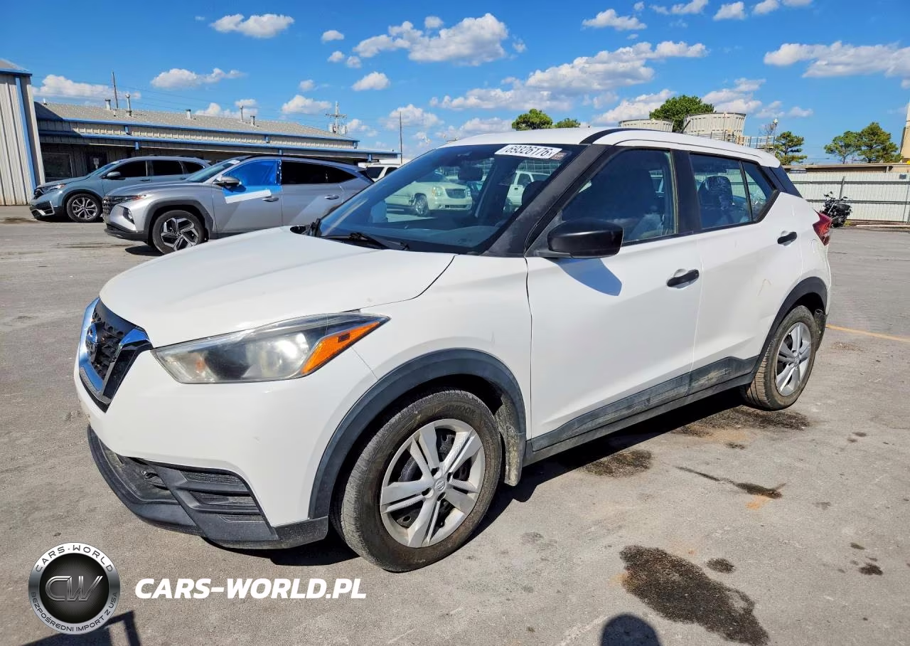 2020 Nissan Kicks S