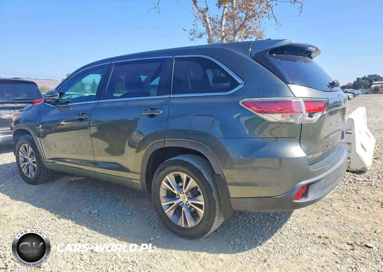 2015 Toyota Highlander Le Plus VIN:5TDZKRFH4FS070061 - 2