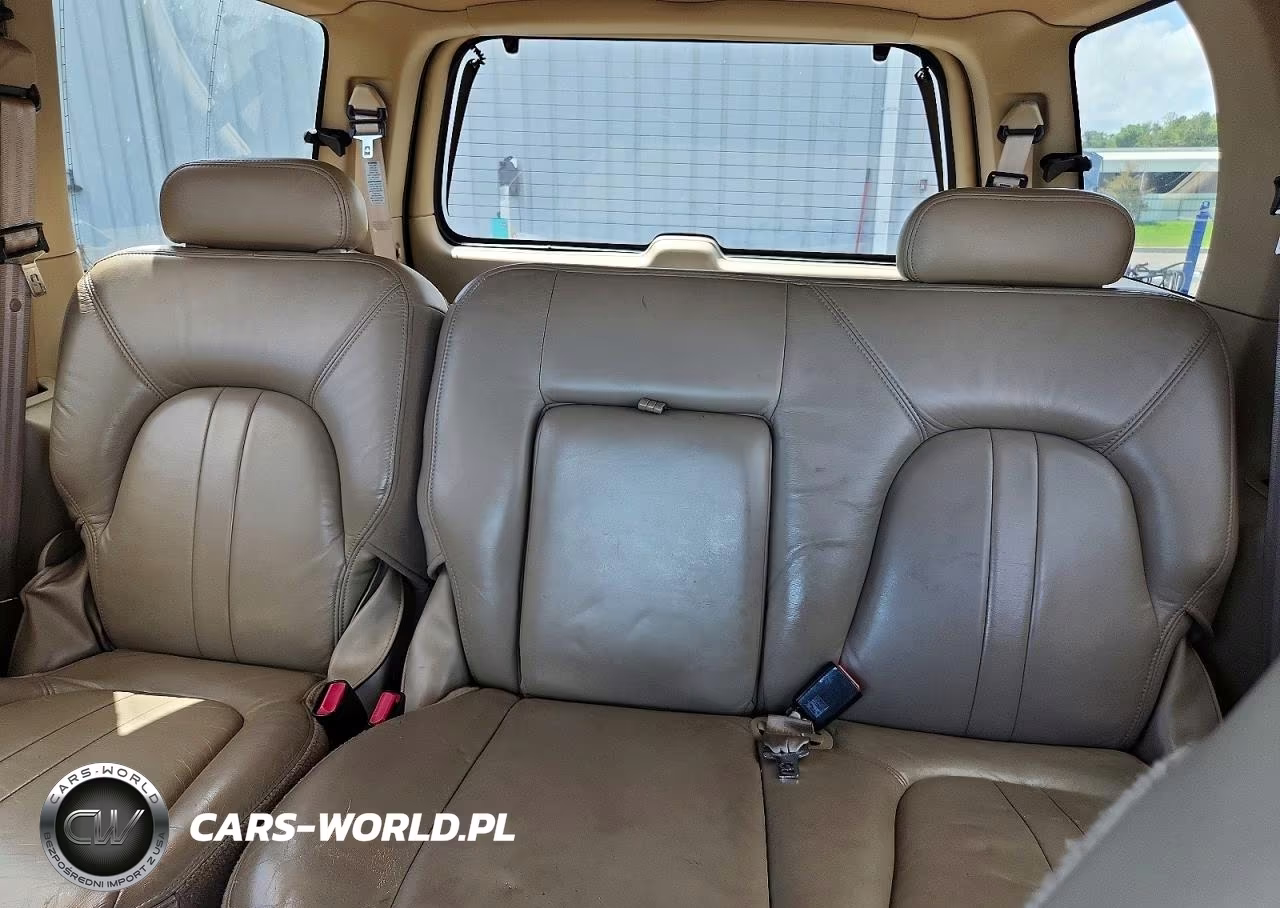 2000 Ford Expedition Eddie Bauer VIN:1FMRU1768YLA60254 - 10