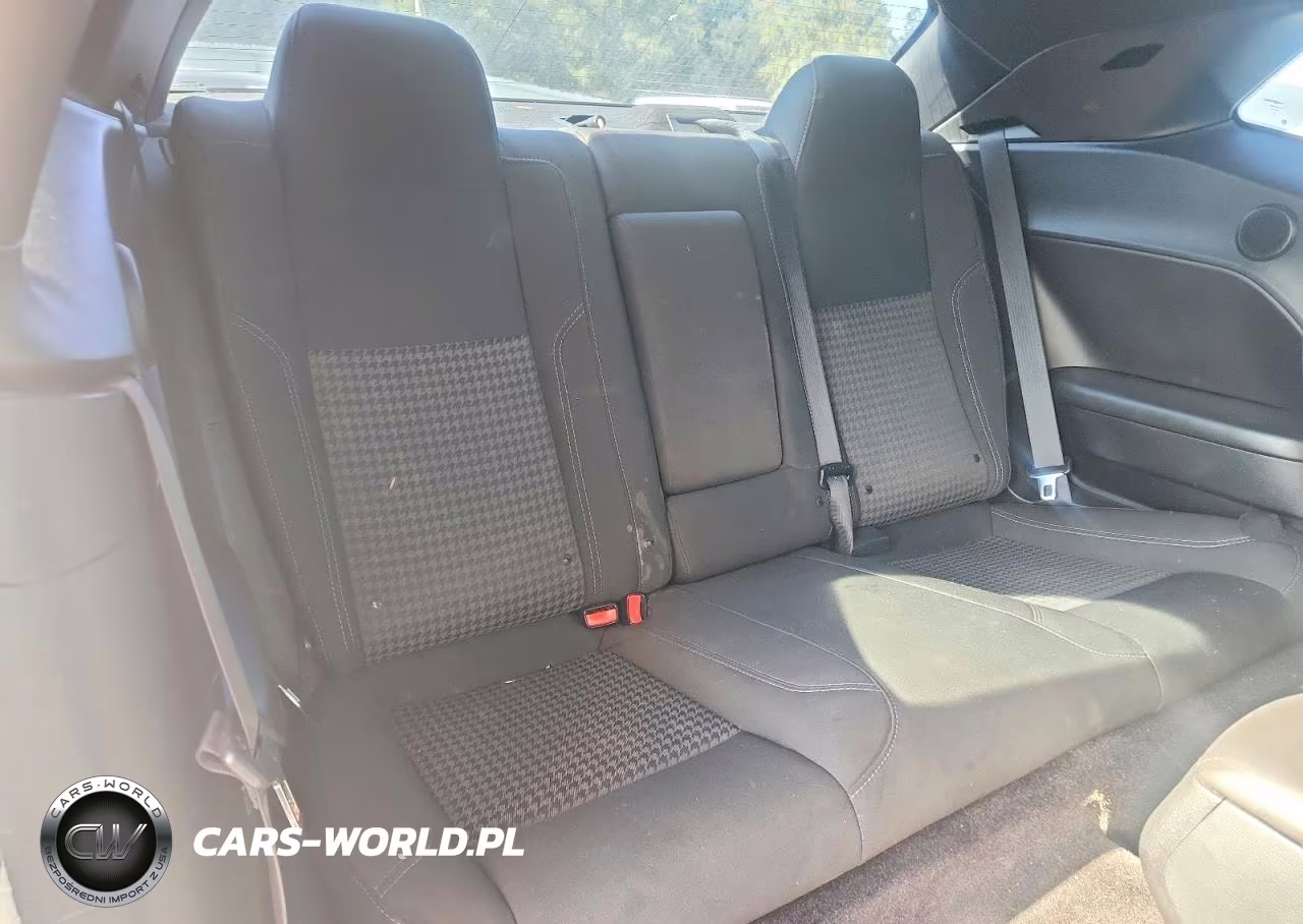 2019 Dodge Challenger Sxt VIN:2C3CDZGG1KH529680 - 10