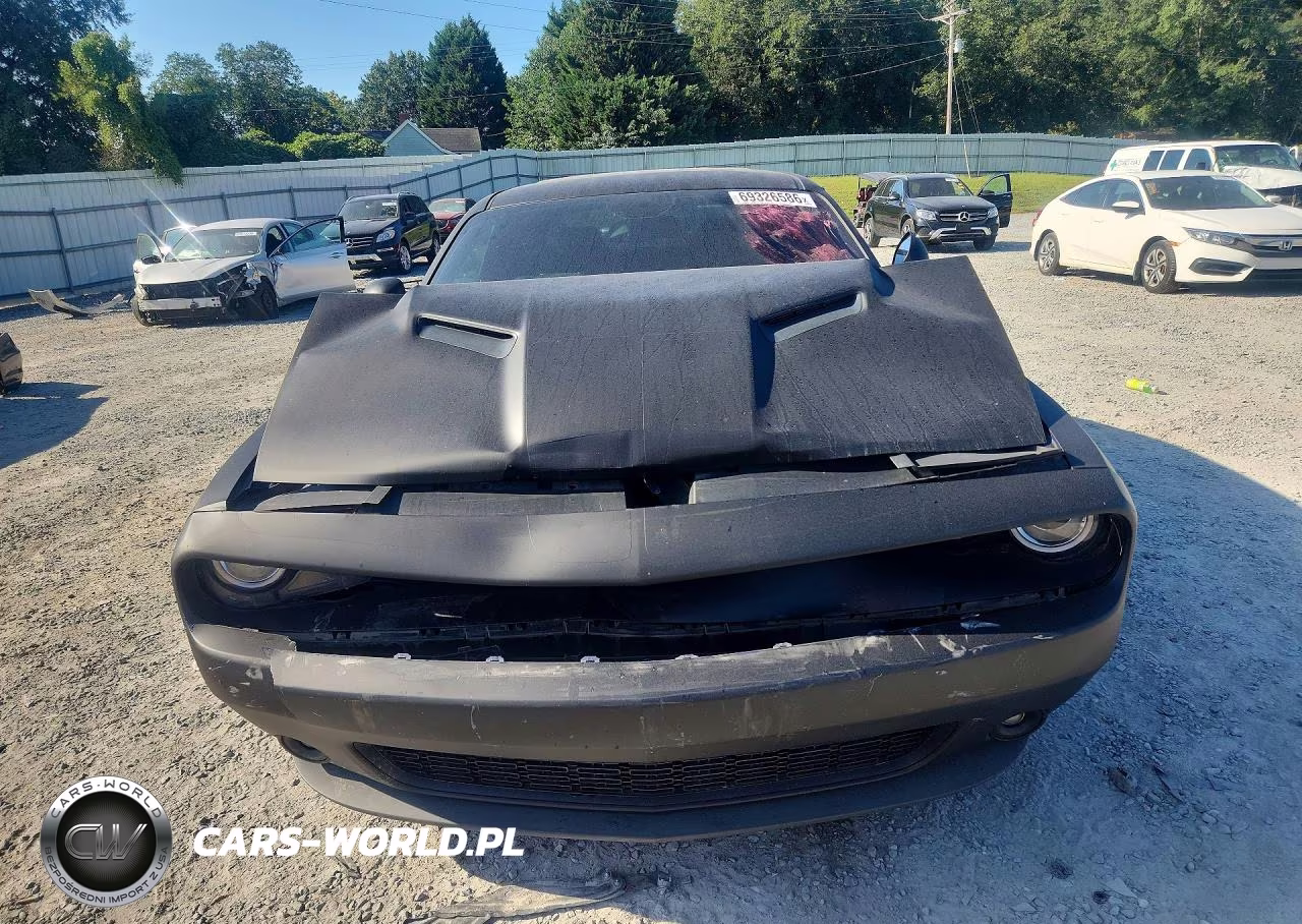 2019 Dodge Challenger Sxt VIN:2C3CDZGG1KH529680 - 5