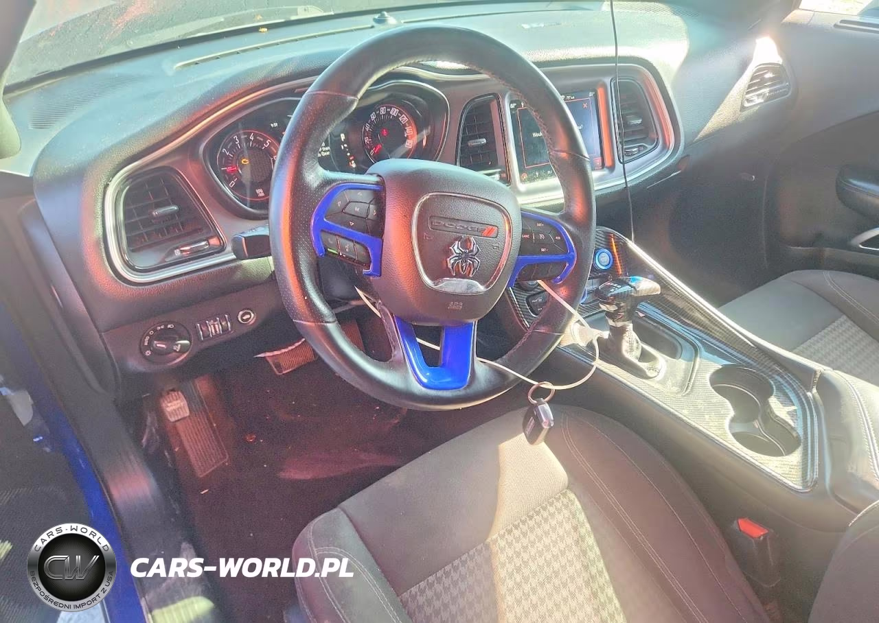 2019 Dodge Challenger Sxt VIN:2C3CDZGG1KH529680 - 8