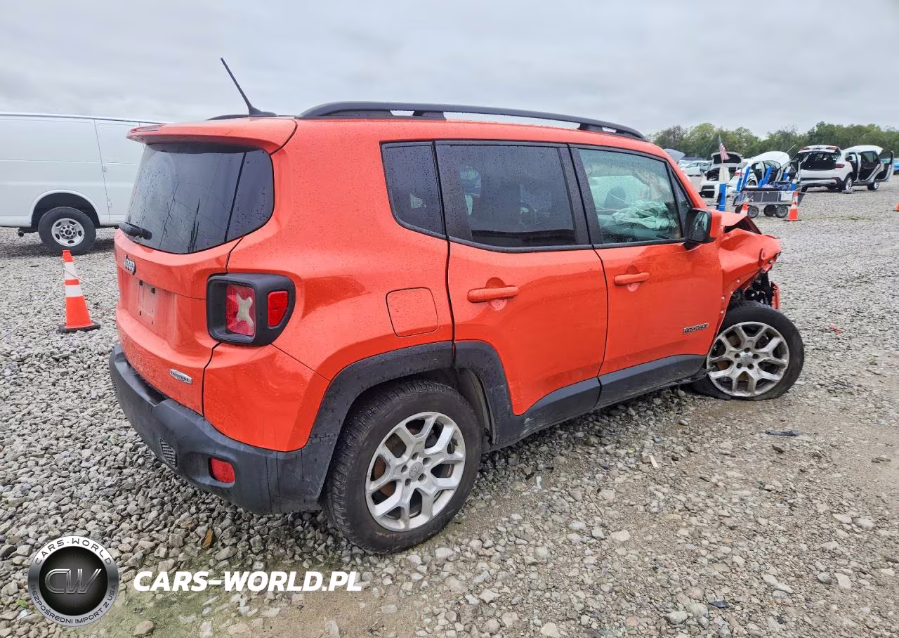 2015 Jeep Renegade Latitude VIN:ZACCJABT3FPB26914 - 3